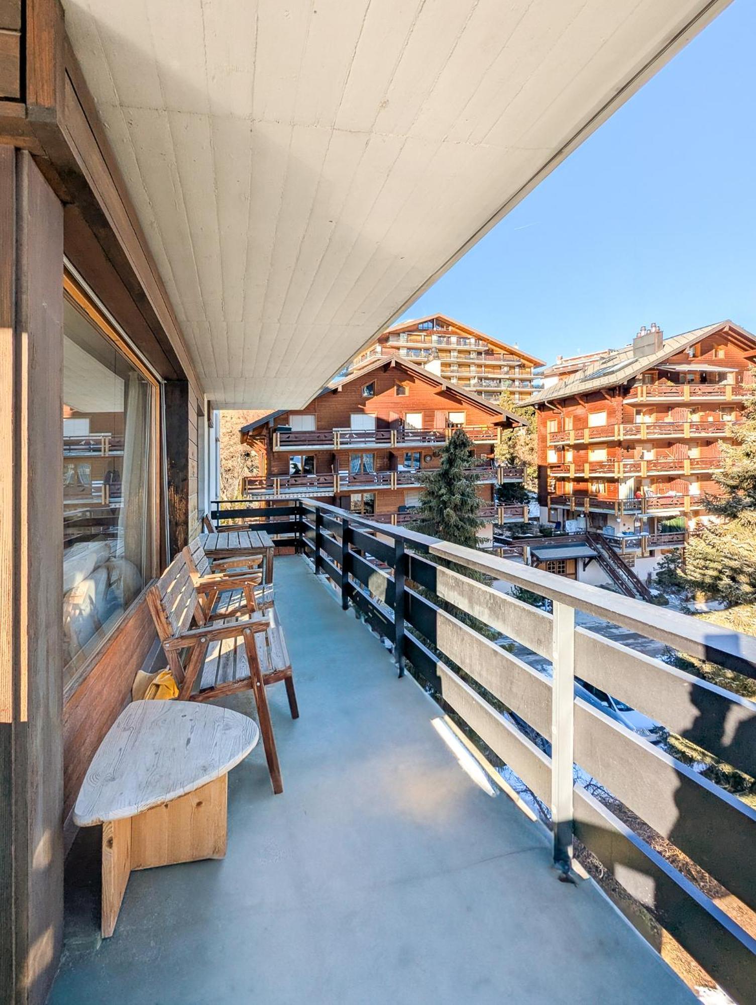 Center Of ! 3 With Balcony Nendaz